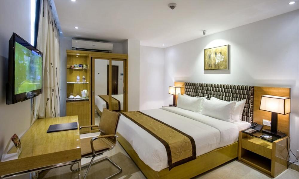 Hotel Bengal Canary Park Дакка Экстерьер фото