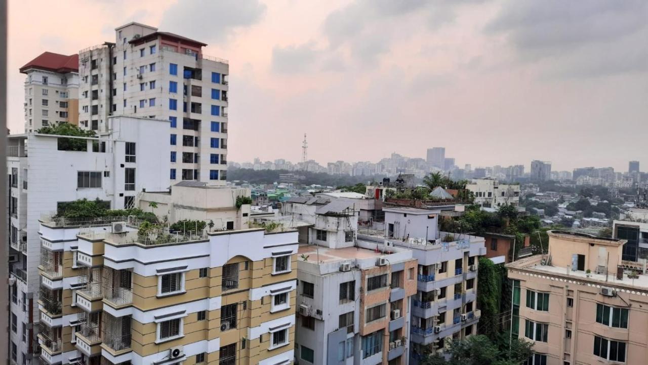 Hotel Bengal Canary Park Дакка Экстерьер фото