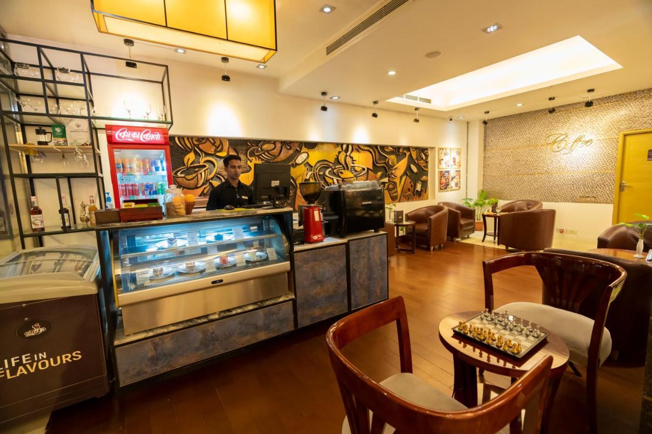 Hotel Bengal Canary Park Дакка Экстерьер фото