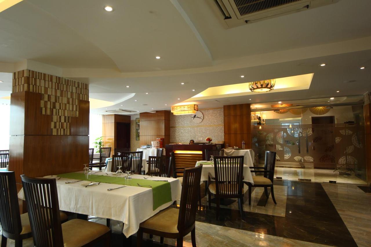 Hotel Bengal Canary Park Дакка Экстерьер фото